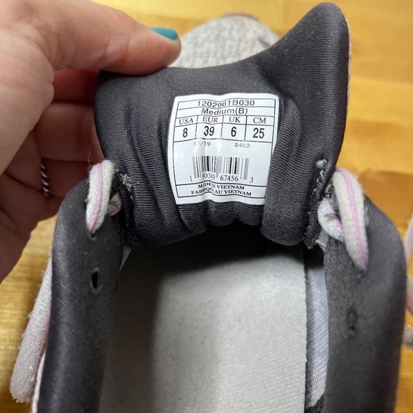 WOMEN'S Brooks Adrenaline GTS XX 20 Gray Purple Running Shoes Cushion Size 8 - Picture 9 of 16